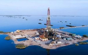 An Increase in Capacity of 285,000 Barrels; A Test for the Development of the Forgotten Azadegan Oil Field