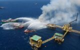 از بین رفتن ۷۰۰ هزار بشکه نفت خام در پی آتش سوزی