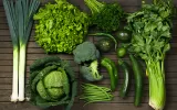 چه سبزیجاتی را نباید به صورت خام مصرف کرد؟