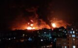 دود سیاه اطراف انبار نفت شهران بخاطر سوختن مشتقات نفتی به جز بنزین است دود سیاه اطراف انبار نفت شهران بخاطر سوختن مشتقات نفتی به جز بنزین است