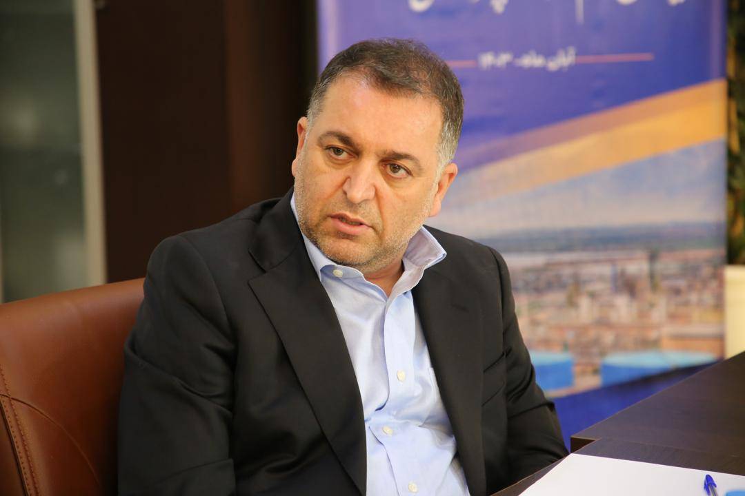 ناگفته‌های عباس کریمی از پتروشیمی شازند +فیلم