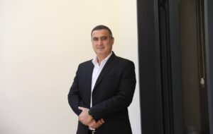 صنعت نفت ایران در تب مهاجرت می‌سوزد؛ مهندسان متخصص پشت فرمان اسنپ!+فیلم