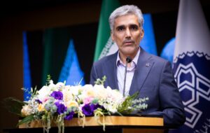 واگذاری شرکت ملی نفت در شرایط فعلی یعنی واگذاری بدهی‌های آن به مردم، نه سهام!