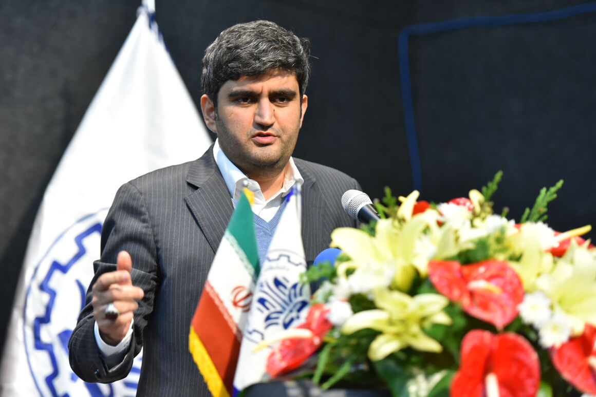 ۱۰ هزار مگاوات برق گمشده؛ ماجرای اعتراض پزشکیان به گسترش انرژی پاسارگاد چه بود؟ ۱۰ هزار مگاوات برق گمشده؛ ماجرای اعتراض پزشکیان به گسترش انرژی پاسارگاد چه بود؟